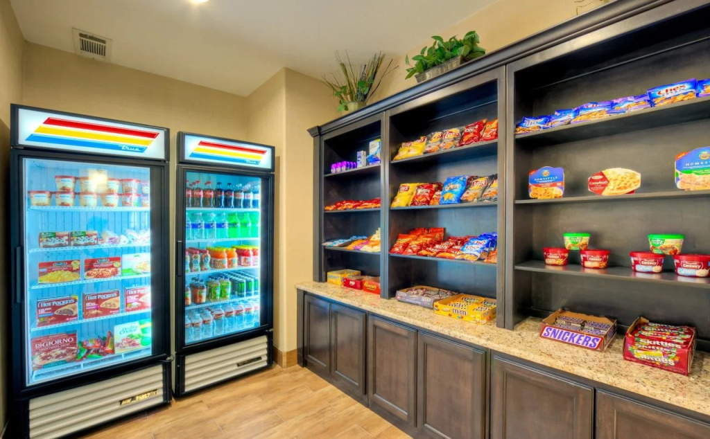 Holiday Inn Express and Suites Granbury by IHG