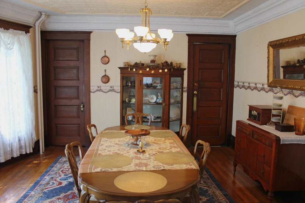 The Red Kettle Inn Bed and Breakfast