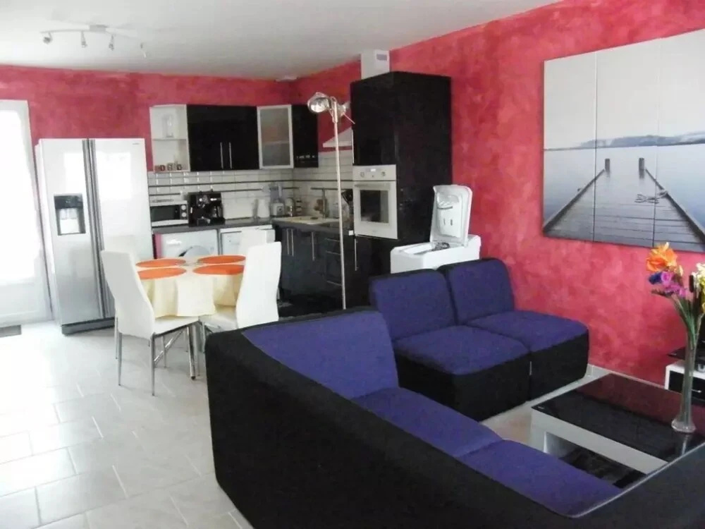 House With 2 Rooms in Jonzac, With Enclosed Garden and Wifi - 3 km Fro