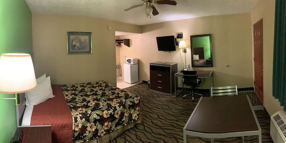 Thunderbird Inn
