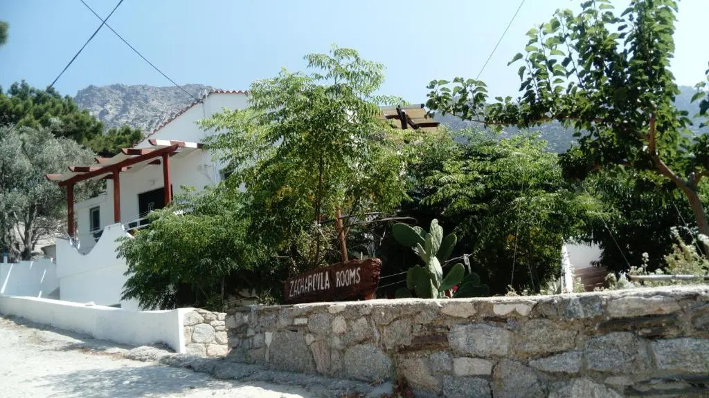Zacharoula Rooms