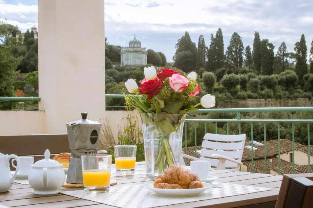 Boboli Garden Apartment with Terrace