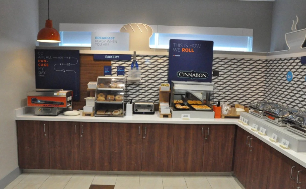 Holiday Inn Express & Suites Jackson by IHG