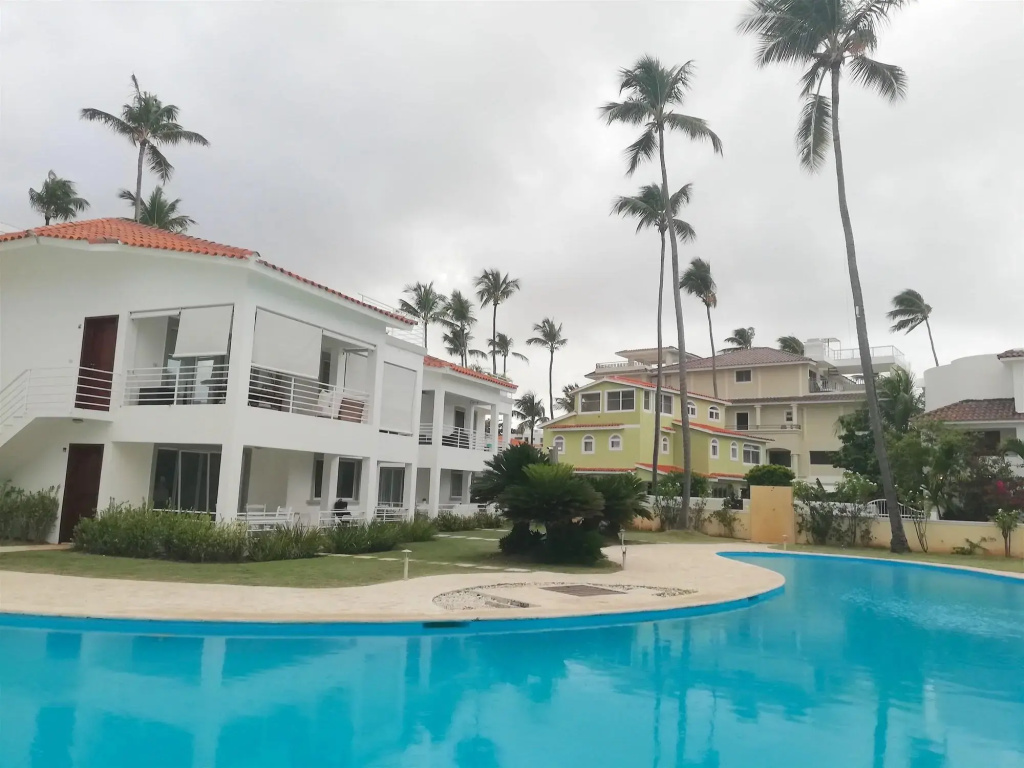 Bavaro Beach Condo-HOTEL with VILLAS & Suites WIFI BBQ Beach CLUB & SPA