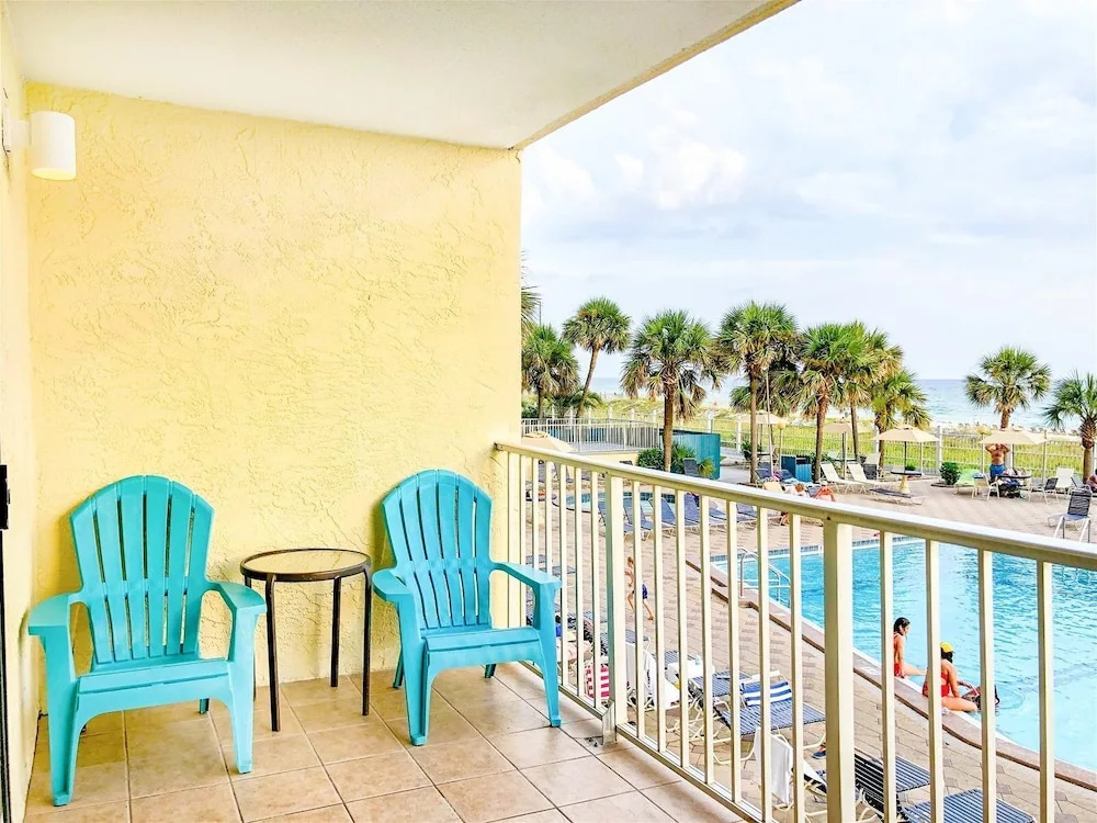 The Summit 218