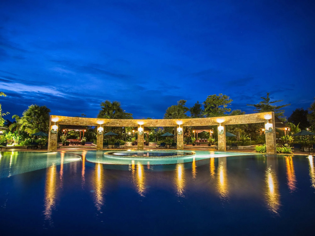Pacific Hotel & Spa
