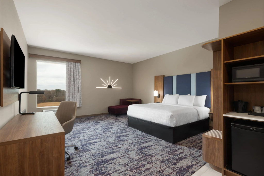 La Quinta Inn & Suites by Wyndham Athens I-65