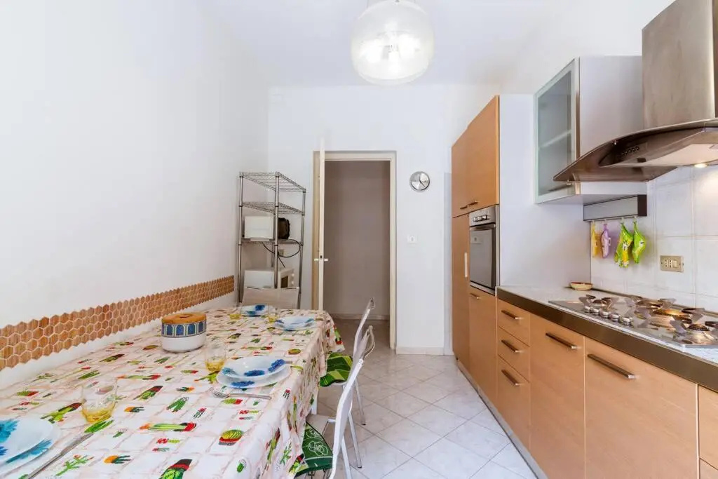 Appartamento Goethe - 2 camere - 100m stazione - 200m Palafiori