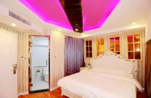 Qingdao 7 Nights Hotel