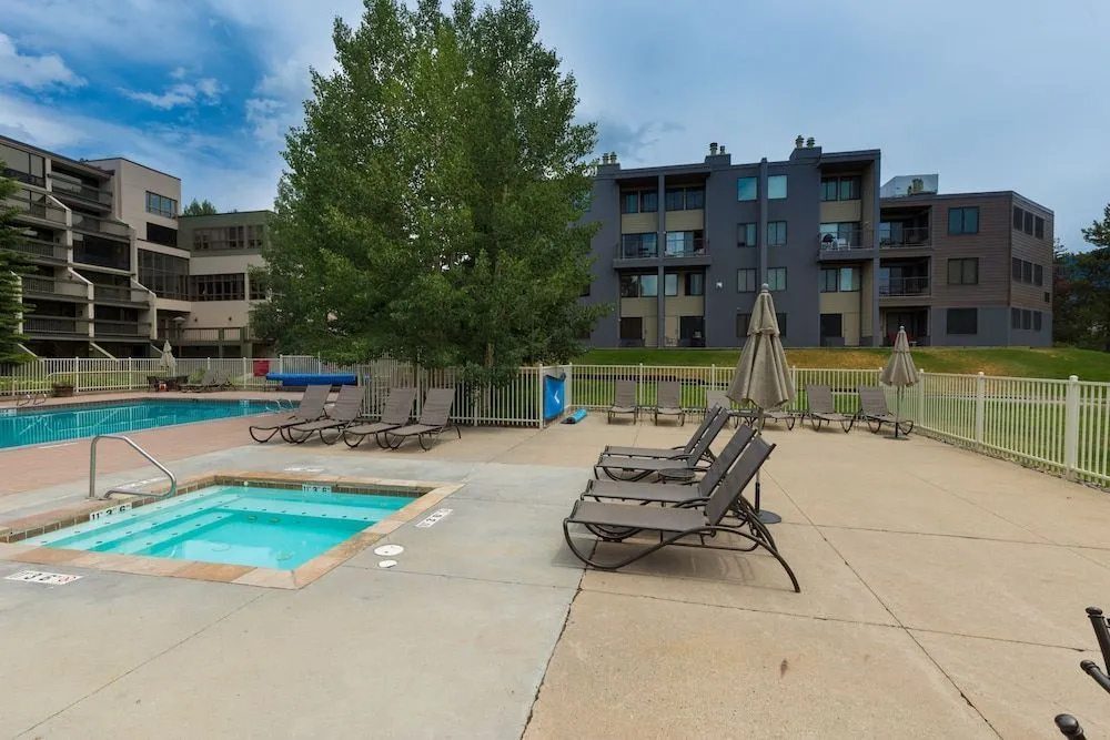 Plaza #1408 - 1 Br Condo