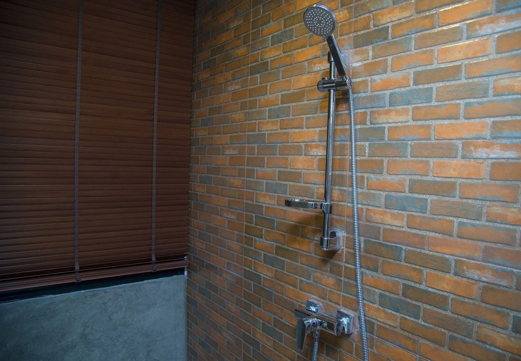 V20 Boutique Jacuzzi Hotel