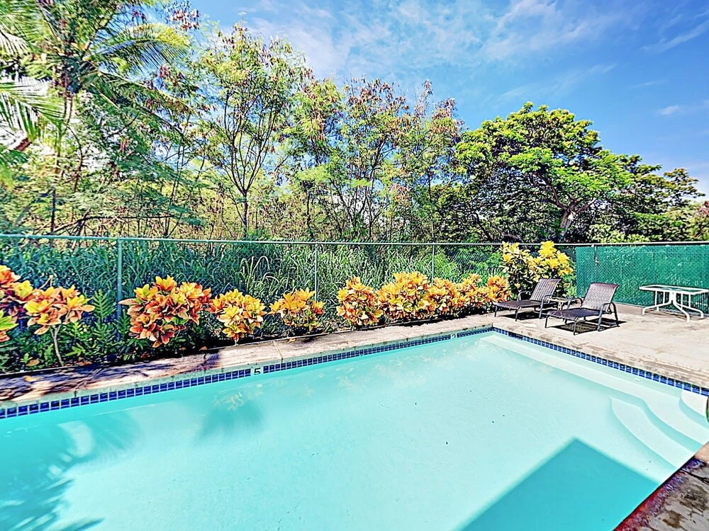 New Listing! Ocean-view Apartment W/ Pool & Spa 2 Bedroom Condo