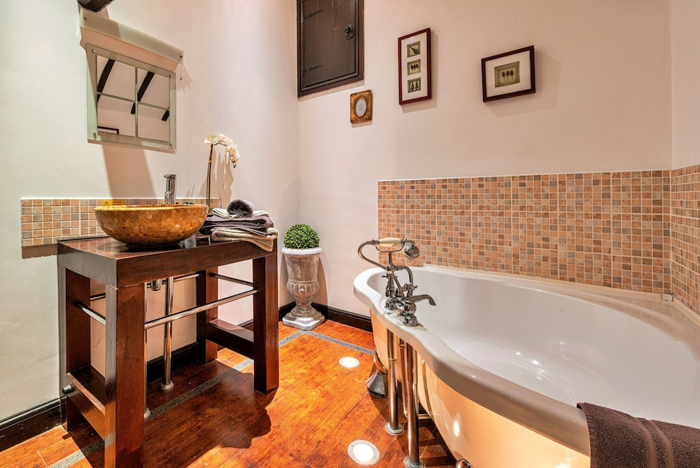 Nice Apartment in South Scarle, No Deposit