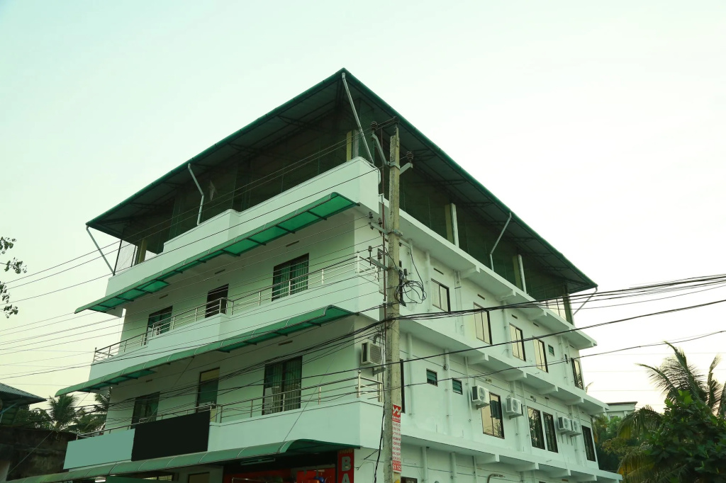 Diamond Inn By OYO Rooms
