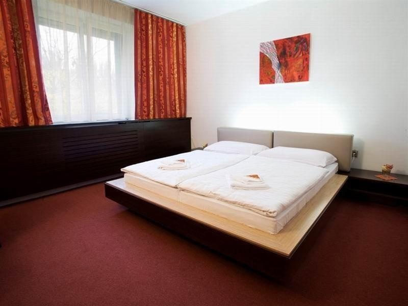 Hotel Echo