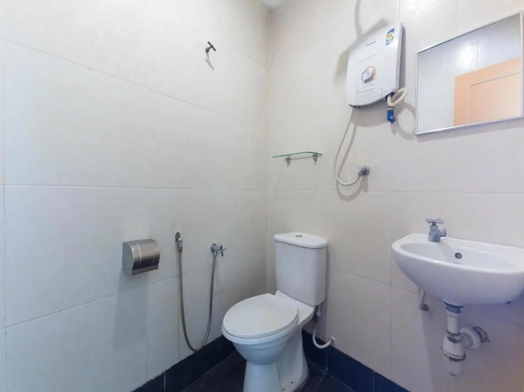 OYO 1102 Amani Hotel