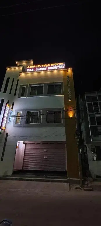 V R S Luxury AC & NON AC Male Dormitory