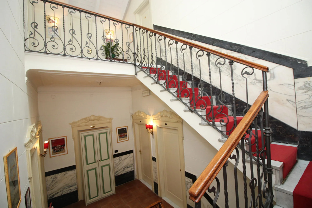 Hotel Charly