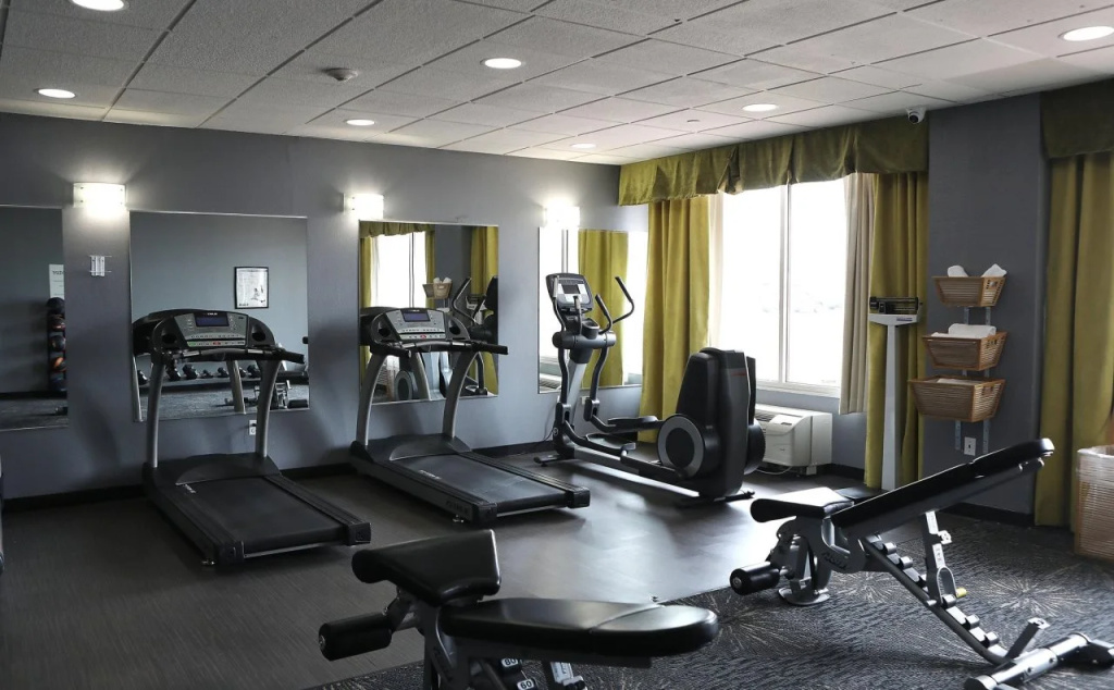 Holiday Inn Chicago/Oak Brook by IHG