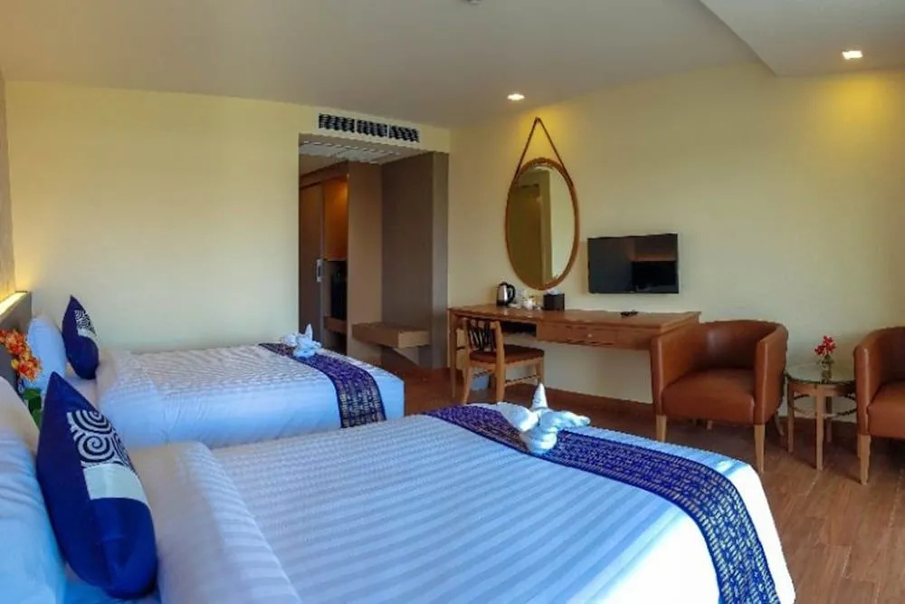 Crystal Luxury Hotel