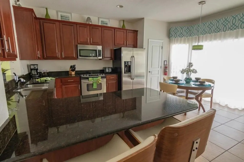 Tropical With Pool/spa And Games Room! New! 6 Bedroom Villa