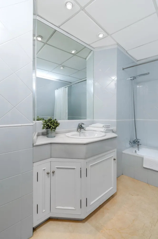 Apartment With a View of the Cathedral 2 Bedrooms. Catedral Terrace II