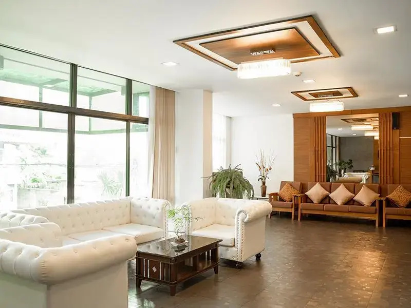 B2 Bangkok (Srinakarin)