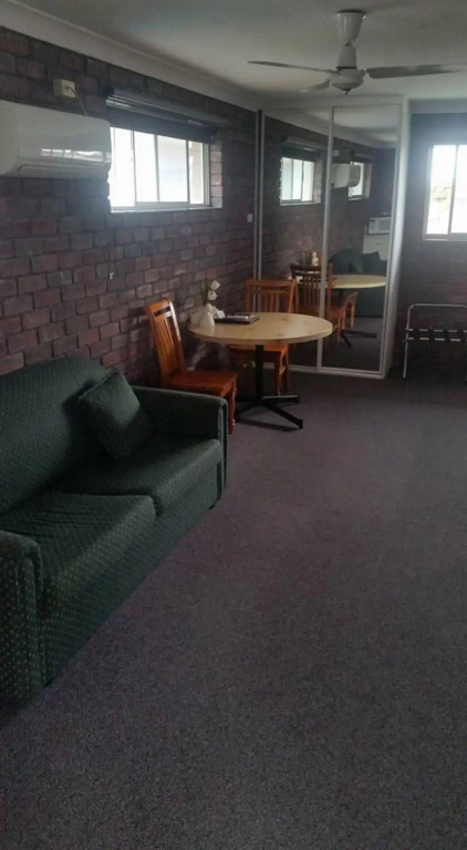 Avlon Gardens Motel