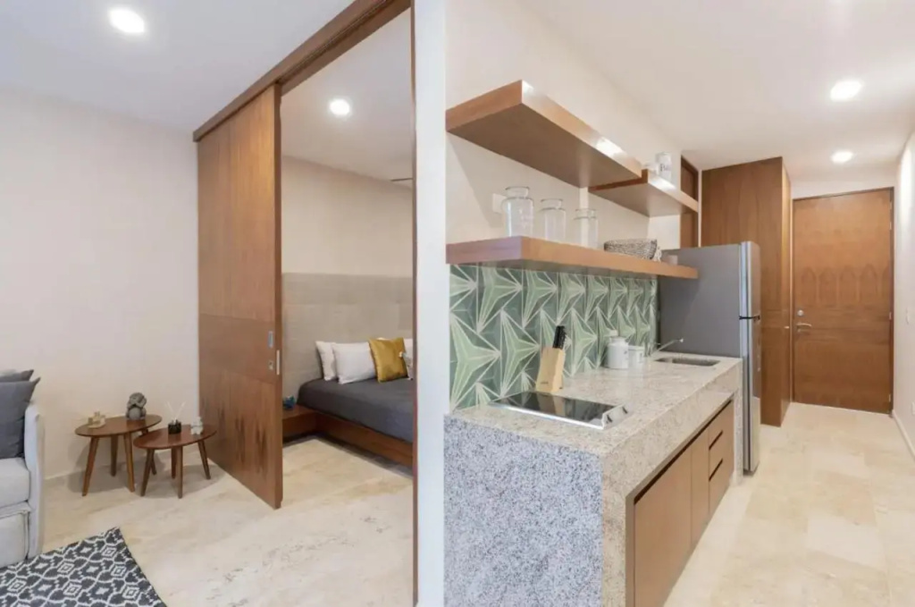 101 Amena Modern 1BR APT w/GYM (10 min to beach)