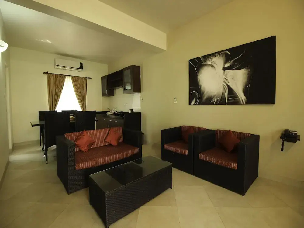 OYO 12904 Home Modern 2BHK Asagaon