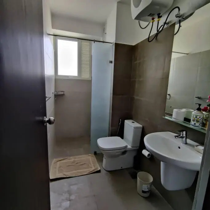 3 Bedroom Apartment in close proximity to Beach