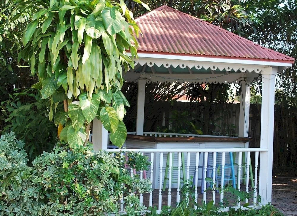 Green Island Inn