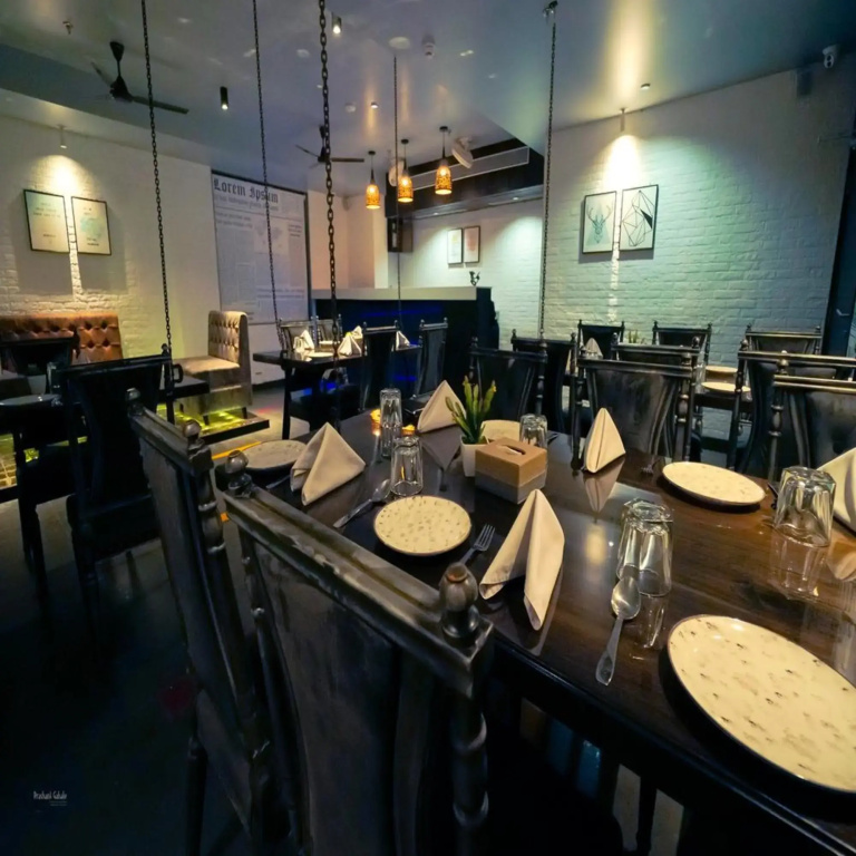 RG Exclusive Hotel-Akola