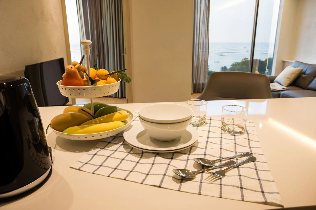 Balcony Seaside Sriracha Hotel & Serviced Apartments