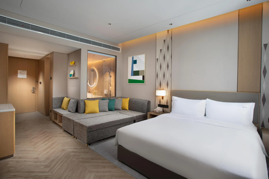 Holiday Inn Wuxi Central Station by IHG