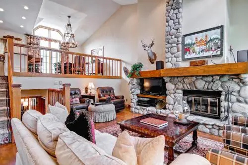 Meadows Townhome M2
