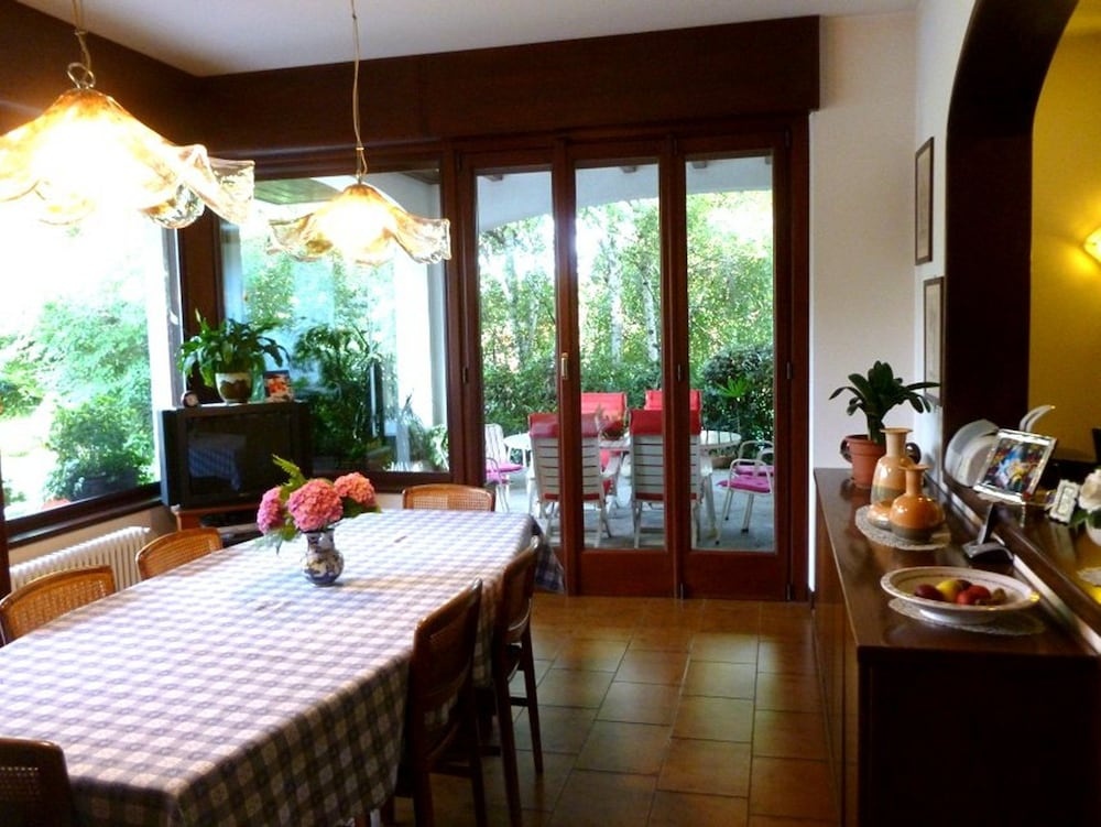 Villa con piscina per soggiorni estivi