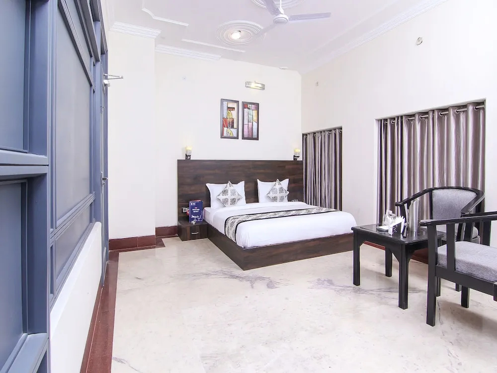 Serenity Stay 2 by OYO Rooms