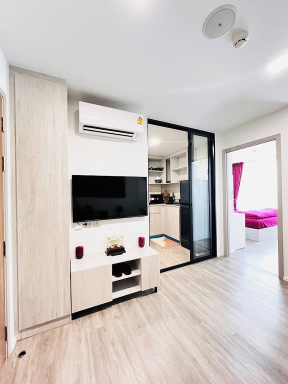Luxurious 1 and Half Bedroom Condo With Resort-style Amenities in Nonthaburi