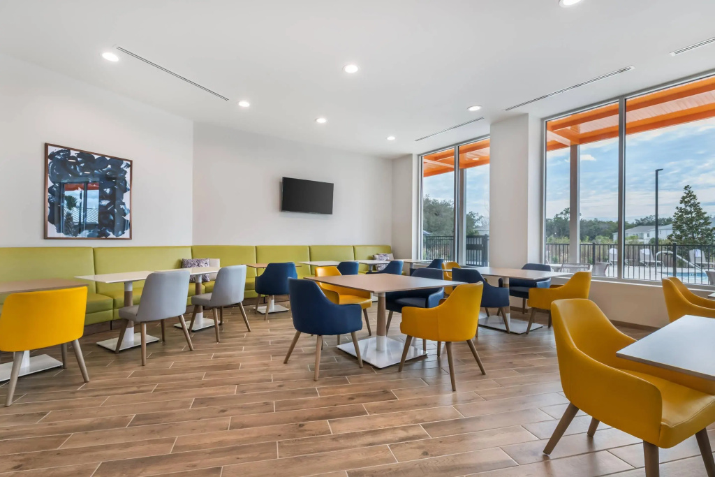 Comfort Inn & Suites Orlando Sanford Airport