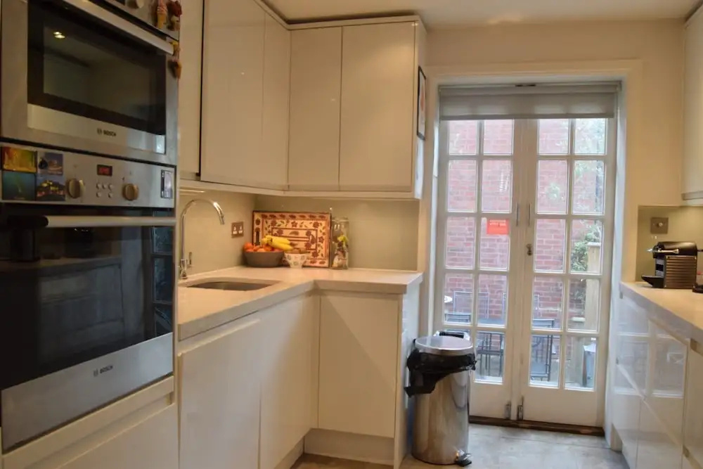 Spacious 5 Bedroom House in Chelsea London