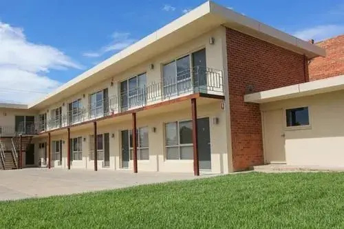 Seven Pines Motor Inn