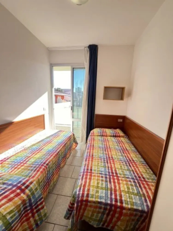 Cozy Flat Near the Beach With Terraces