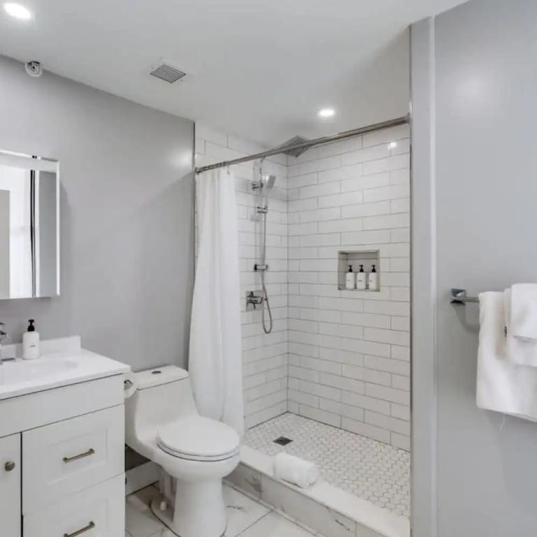 Sosuite 1BR Apt w W D Gym Lounge Park View