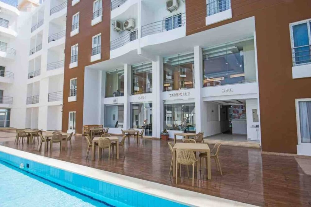 Luxury Wi-fi 1 Bedroom Apt. Close to El Gouna