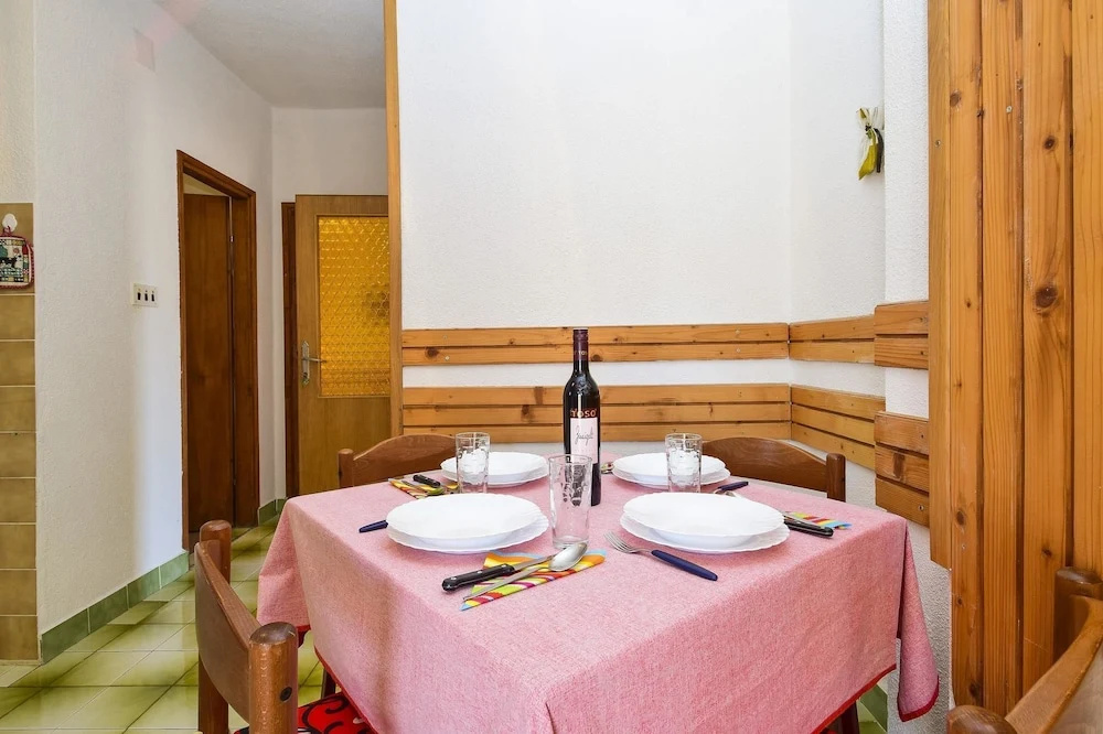 Apartments Stilinović 1230