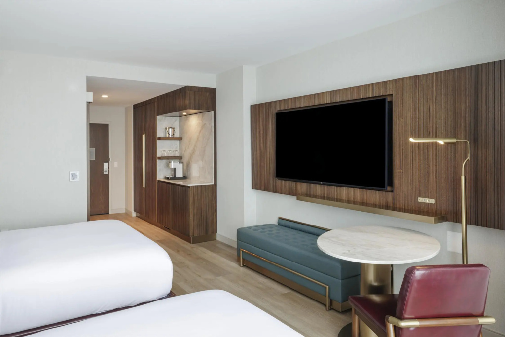 Hilton Arlington Rosslyn The Key