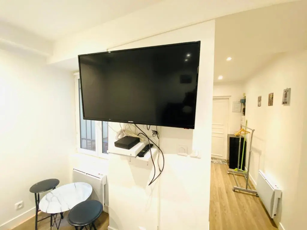 LE MARAIS-SAINT MARTIN working & living