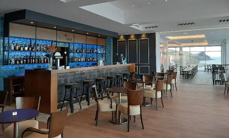 Hotel Roca Mar