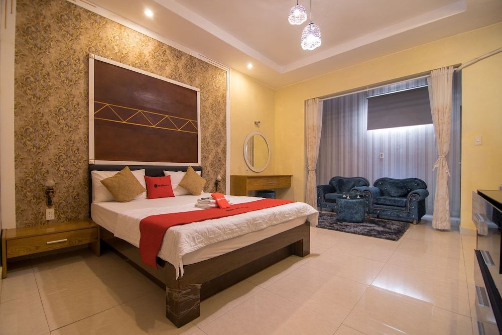 RedDoorz Near Tan Dinh Market 3